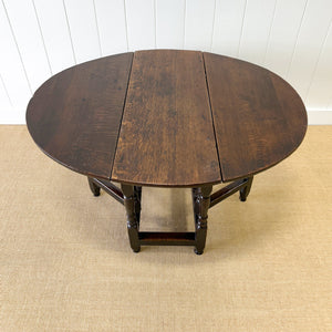 A Very Good Antique English Country Oak Drop Leaf Gate Leg Table c1760