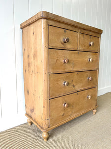 A 19th Century English Chest of Drawers/Dresser