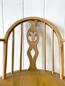 An English Country Mid-century Arm Blond Chair