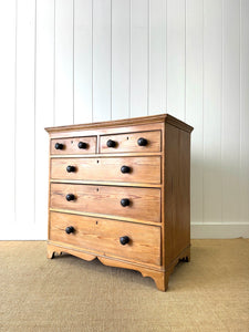 An Early 19th Century English Pine Chest of Drawers or Dresser