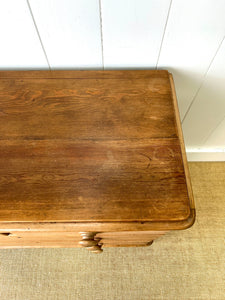 A 19th Century English Pine Chest of Drawers/Dresser with Tulip Feet