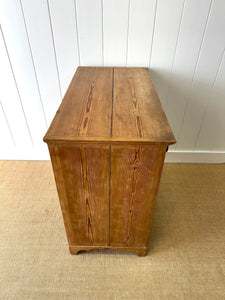 An Early 19th Century English Pine Chest of Drawers or Dresser