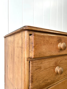 A 19th Century English Pine Chest of Drawers/Dresser with Tulip Feet
