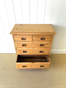 A Good 19th Century English Pine Chest of Drawers/Dresser with Tulip Feet