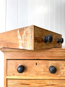 An Early 19th Century English Pine Chest of Drawers or Dresser