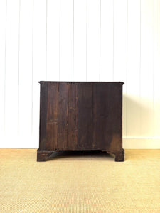 A Wonderful English Georgian Oak Chest of Drawers c1740