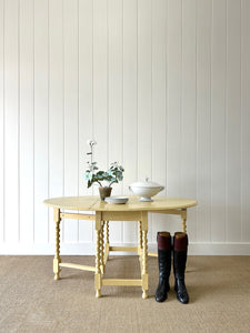 A Sunny Yellow Antique English Oak Country Drop Leaf Gate Leg Table