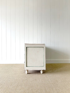 An Antique English Painted Pine Chest of Drawers Dresser with Tulip Feet c1890