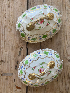 Derby Porcelain Lion Feet Tureen/Teapot Set
