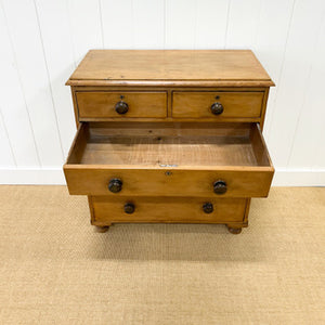 A 19th Century English Pine Chest of Drawers/Dresser with Tulip Feet