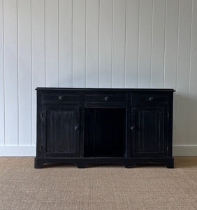 An Ebonzied English Country Pine Buffet Sideboard with "Dog Kennel" center c1860