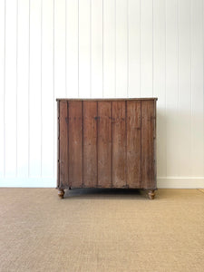An Early 19th Century English Pine Chest of Drawers/Dresser