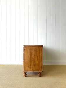 A 19th Century English Pine Chest of Drawers/Dresser with Tulip Feet