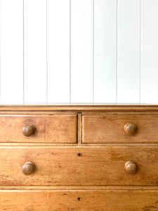 A 19th Century English Pine Chest of Drawers/Dresser with Tulip Feet