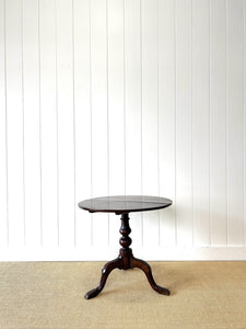 An English Antique Oak Tilt-Top Side Table