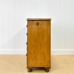 A 19th Century English Pine Chest of Drawers/Dresser with Tulip Feet