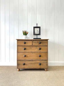 A 19th Century English Chest of Drawers/Dresser
