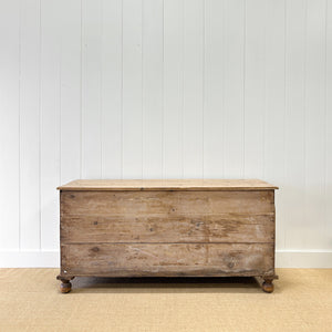 An English Country 7 Drawer Pine Buffet or Sideboard