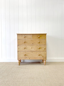 A 19th Century English Chest of Drawers/Dresser