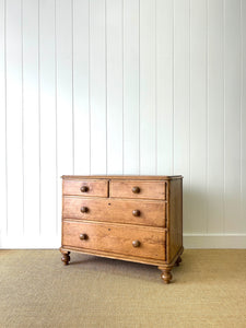 A 19th Century English Pine Chest of Drawers/Dresser with Tulip Feet