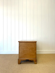 An English Pine Mule Chest Trunk or Blanket Box c1800