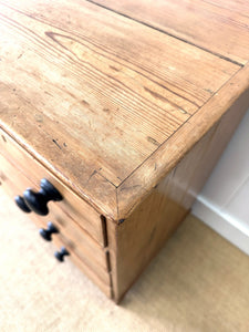 An Early 19th Century English Pine Chest of Drawers or Dresser