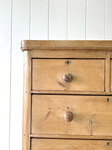 A 19th Century English Chest of Drawers/Dresser