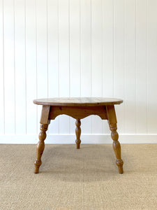 An English Round Cricket Table 42"