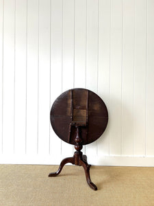 An English Antique Oak Tilt-Top Side Table