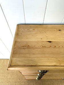 An English Pine Chest of Drawers/Dresser