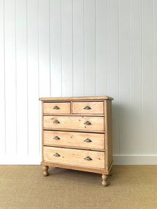 An English Pine Chest of Drawers/Dresser