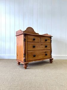 An Antique English Pine Chest of Drawers/Dresser c1890
