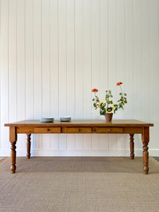 An English Country Pine Vintage 8ft Dining Farm Table