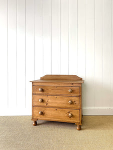 An Antique English Pine Chest of Drawers Dresser Tulip Feet c1890