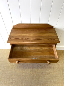An Antique English Pine Chest of Drawers Dresser Tulip Feet c1890
