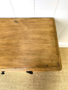 A 19th Century English Pine Chest of Drawers/Dresser