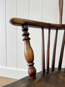 An English Oak and Elm Farmhouse Windsor Chair c1800