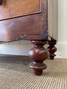 An Antique English Mahogany Chest of Drawers c1890