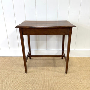 A Very Good 18th Century Georgian Mahogany Side Table or Nightstand