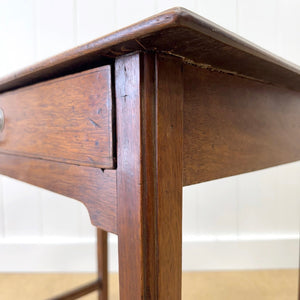A Very Good 18th Century Georgian Mahogany Side Table or Nightstand