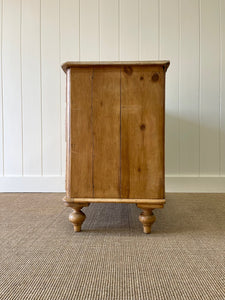 An English Pine Low Chest of Drawers Dresser with Wooden Knobs c1890