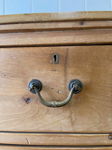 An Antique English Pine Bow Front Chest of Drawers/Dresser c1820