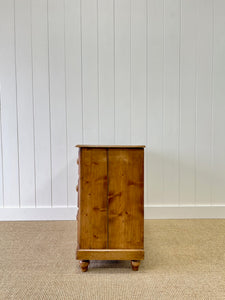 An English Pine Low Chest of Drawers Dresser with Wooden Knobs c1890
