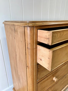 An English Pine Chest of Drawers Dresser with Wooden Knobs c1880