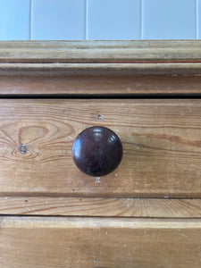 An Antique English Pine Chest of Drawers Dresser with Dark Wooden Knobs c1890