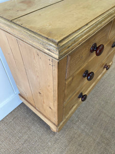 An Antique English Pine Chest of Drawers Dresser with Dark Wooden Knobs c1890