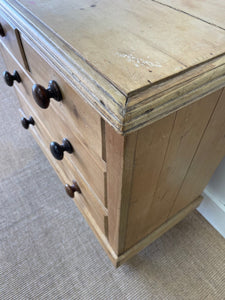 An Antique English Pine Chest of Drawers Dresser with Dark Wooden Knobs c1890