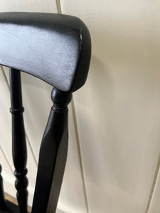 A Set of 4 Painted Elm Wood Farmhouse Chairs