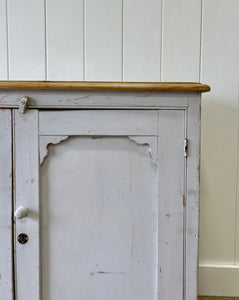 A Rustic English 19th Century Pine Cupboard c1880
