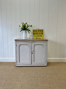 A Rustic English 19th Century Pine Cupboard c1880